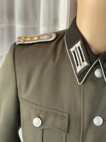 DDR NVA Offizier Uniformjacke 1966 schwarzer Kragen Größe 50