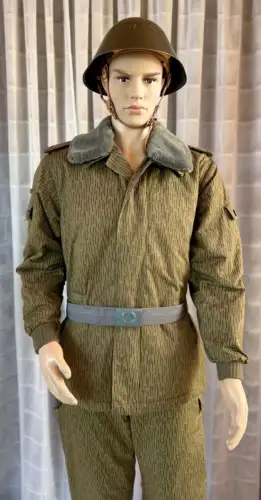 DDR NVA Major Winter Felddienstuniform mit Stahlhelm Gr. g48 Offizier