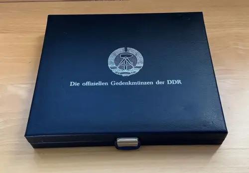 Leer Etui Leder Münzbox für der DDR Gedenkmünzen mit 2 Auflage