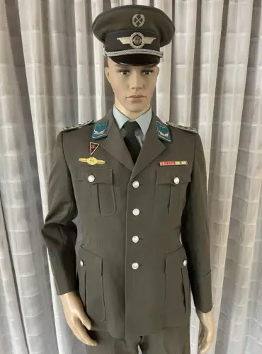 DDR NVA LSK Luftstreitkräfte Uniform Offizier Hauptmann Absolventenabzeichen