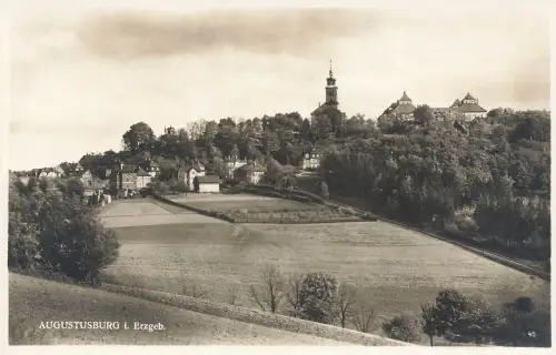 AK Augustusburg Ortsansicht Kirche Sachsen Erzgebirge ungelaufen Postkarte