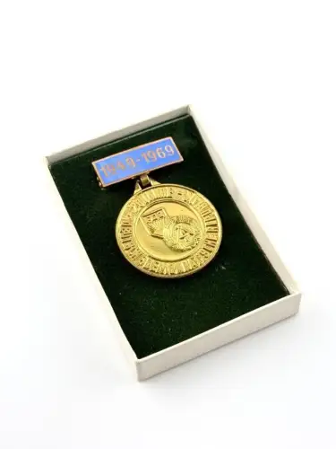 DDR Medaille Pioniertaten für das sozialistische Vaterland 1949-1959