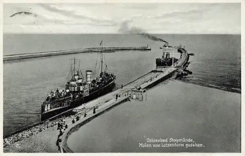 AK Stolpmünde Ostseebad Hafen Kriegsschiff Mole Pommern 1936 gelaufen Postkarte
