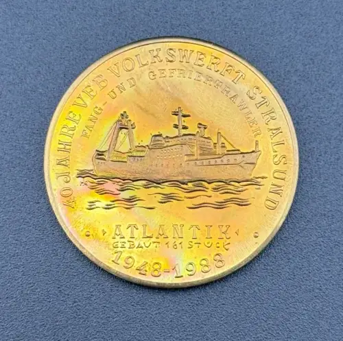 DDR Medaille Helling 40 Jahre VEB Volkswerft Stralsund Atlantik 1948-1988