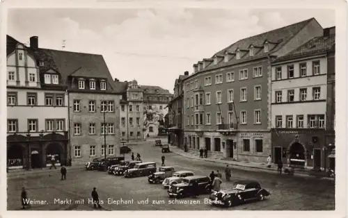 DDR AK Weimar Markt Haus Elephant zum schwarzen Bären Thüringen 1952 Postkarte