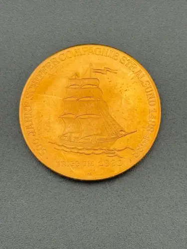 DDR Gedenkmedaille 500 Jahre Schiffercompagnie Stralsund 1988 Kupfer