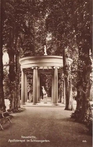 AK Neustrelitz Apollotempel im Schlossgarten Mecklenburg-Vorpommern Postkarte