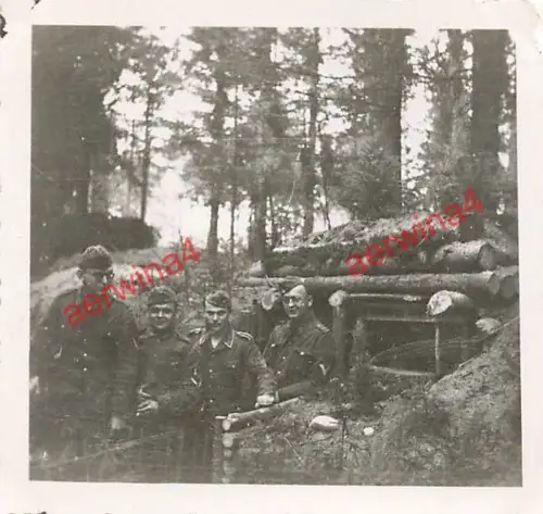 Sachsenlager deutsche Soldaten Bunker Voronovo bei Leningrad Russland Ostfront