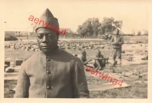 Gefangene französische Soldaten bei Arbeit Cherbourg Frankreich
