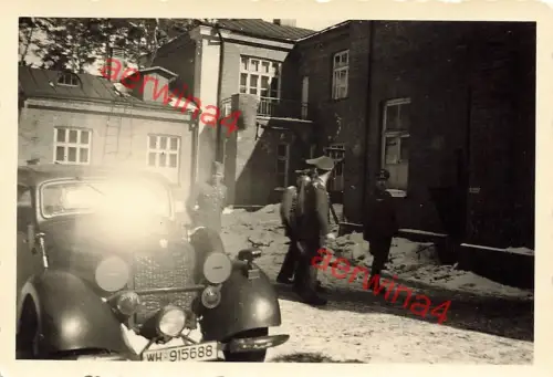 Feldoberarzt mit PKW Mercedes 230 Inspektion Lazarett Schepetowska Ukraine Ostf.