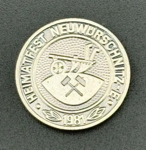 DDR Medaille Heimatfest Neuwürschnitz 75 Jahre Schule des Friedens 1981