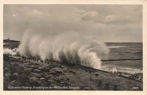 AK Ostseebad Kolberg Brandung an Waldenfels Schanze Pommern 1944 Feldpostkarte