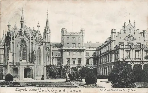 AK Eisgrub Fürst Lichtensteinsches Schloss Mähren gelaufen Postkarte