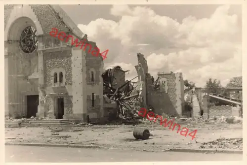 Zerstörte Kirche im Stadtteil Sault-lès Rethel Frankreich