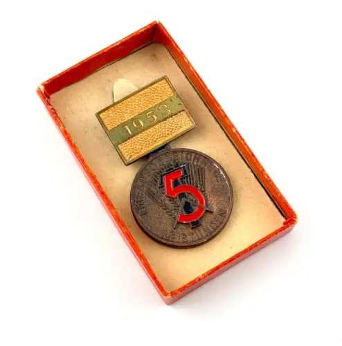 DDR Medaille für ausgezeichnete Leistungen 1953
