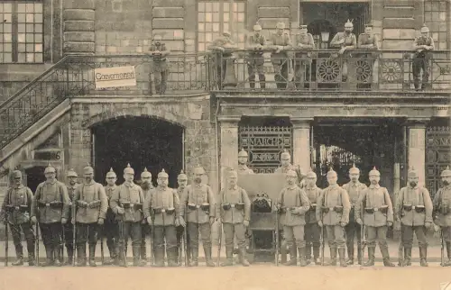 AK 1.WK Hauptwache Lille La Grande Garde Soldaten Pickelhaube Patriotika