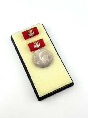 DDR GST Ernst-Schneller-Medaille in Silber