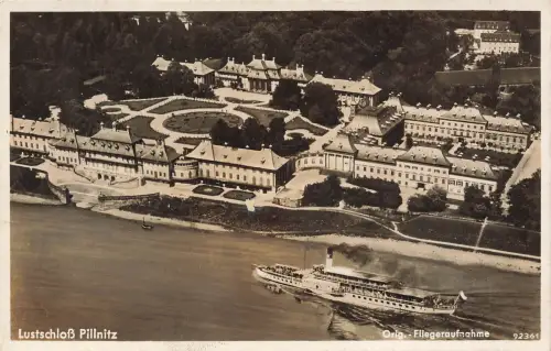AK Pillnitz Fliegeraufnahme Schloss Passagierdampfer Sachsen Postkarte