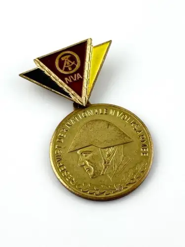 DDR Reservistenabzeichen 1966-1989 in Gold