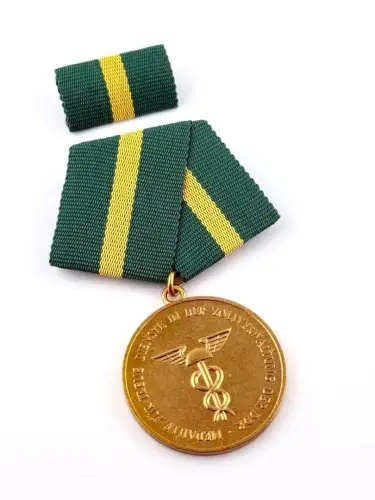 DDR Medaille für treue Dienste in der Zollverwaltung der DDR in Gold