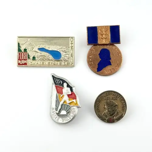 DDR Konvolut 4 Stück Abzeichen Orden Medaillen East German Badge NVA MdI SED #5