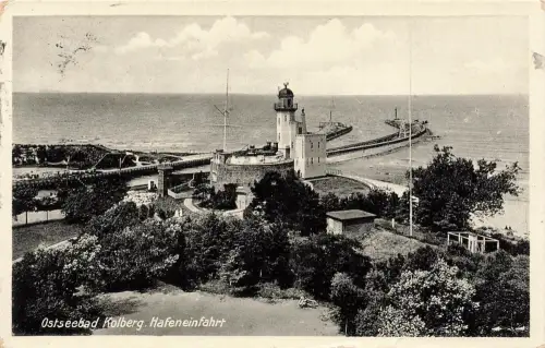 AK Ostseebad Kolberg Hafeneinfahrt Leuchtturm Pommern 1930 gelaufen Postkarte