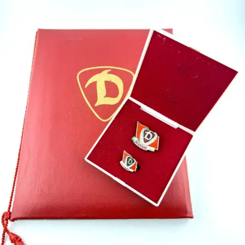 DDR SV Dynamo 2. Form Ehrennadel in Silber Urkunde 1983