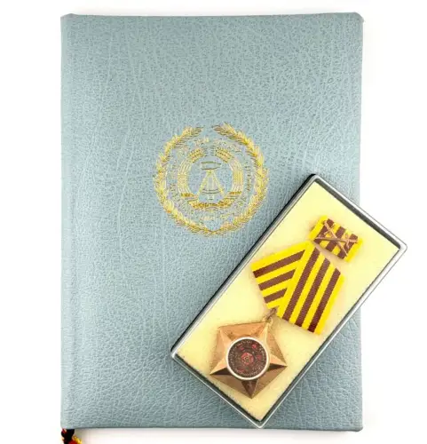 DDR NVA Kampforden für Verdienste um Volks und Vaterland Bronze Urkunde 1987