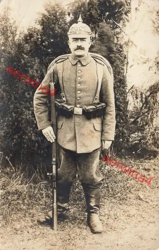Fotokarte 1.WK Deutscher Soldat Landsturm-Inf.-Batl. IV.35 Burg bei Magdeburg
