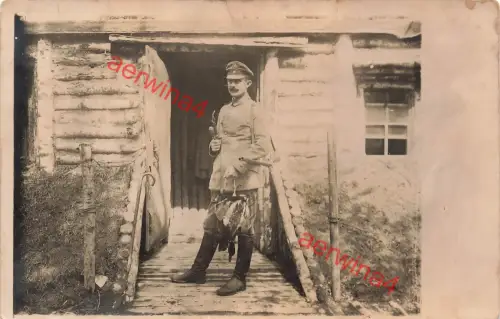 Foto-AK 1.WK Deutscher Soldat mit Jagdgewehr nach Entenjagd Ostfront