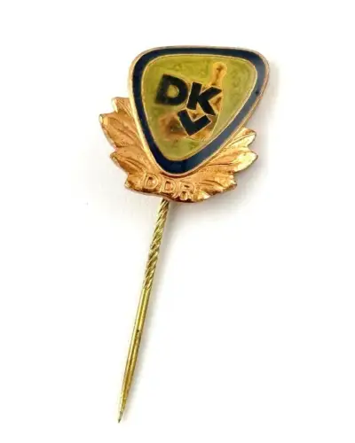 DDR DKV Ehrennadel in Bronze blau/weiß lackiert mit PÜ Deutscher Kegler-Verband