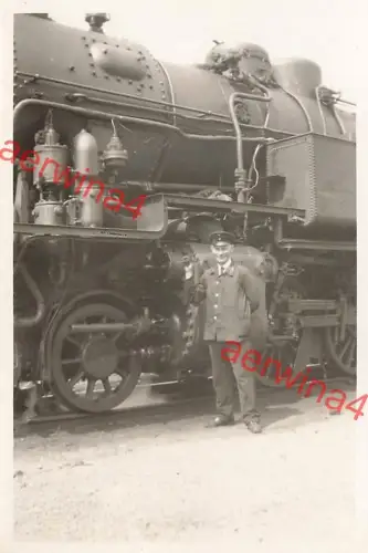 Lokführer an Dampflok Baureihe 93 786 Deutsche Reichsbahn Leipzig