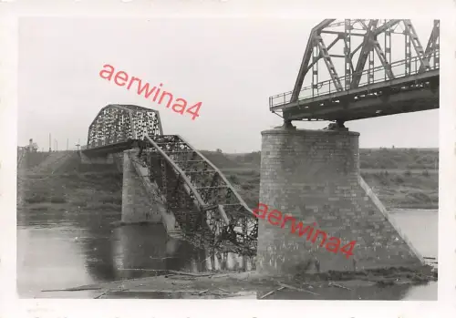 Gesprengte Düna-Brücke bei Ulla Strasse Lepel-Witebesk Weißrussland Ostfront