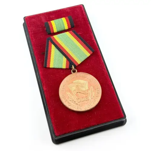 DDR NVA Medaille für treue Dienste in der Nationalen Volksarmee in Bronze
