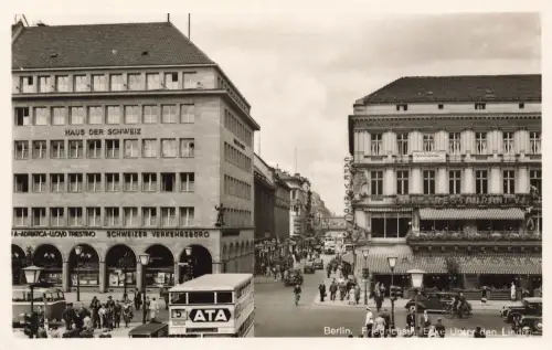 AK Berlin Friedrichstraße Cafe Restaurant Haus der Schweiz Berlin Postkarte