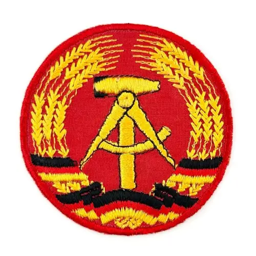 DDR Aufnäher Stoffabzeichen Deutsche Demokratische Republik Emblem Staatswappen