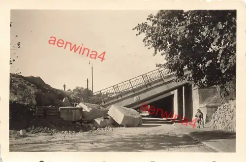 Gesprengte Brücke durch Franzosen bei Calonne Frankreich