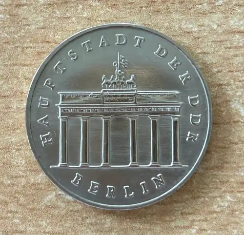 DDR 5 Mark Gedenkmünze "Brandenburger Tor Berlin" 1987