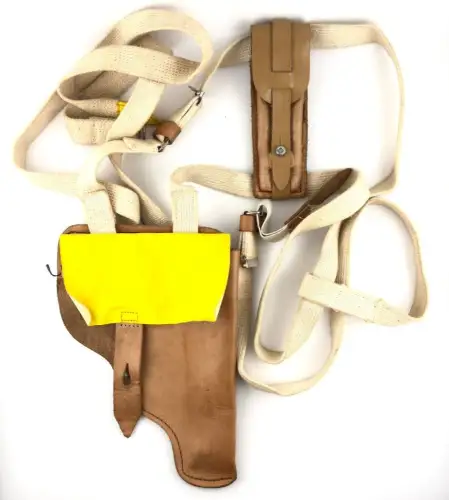 DDR NVA Schulterholster Pistolentasche 1971 Nationale Volksarmee