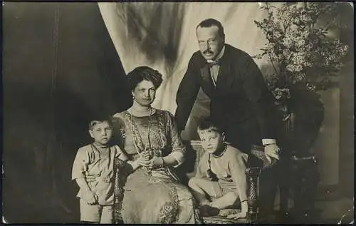 Zeppelin 1912 Dt. Reich Flugpost Rhein Main Foto-AK Herzogl Familie Si 11 D/2160