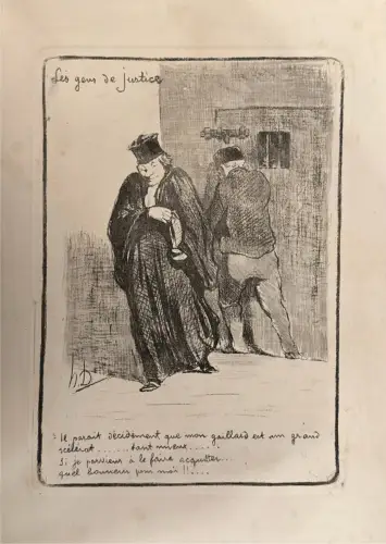 Schwarzweiß-Lithografie: 2 Männer vor Zellentür; Serie „Les gens de Justice“; Randflecken