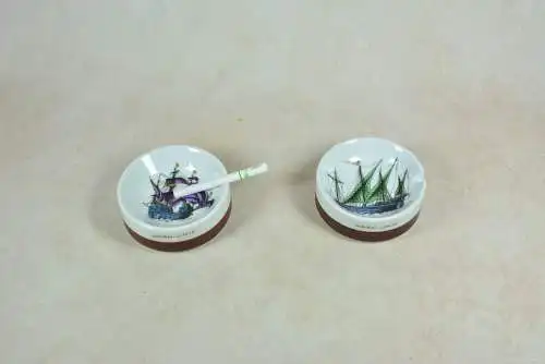 Set aus 2 Vintage Porzellan-Aschenbecher, Horn-Linie Hamburg, 1960er