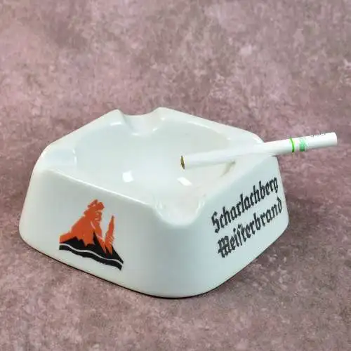 Aschenbecher Scharlachberg Weinbrand von Königl. pr. Tettau  