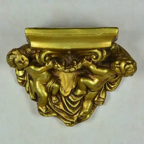 Wandregal mit Putto-Engeln
