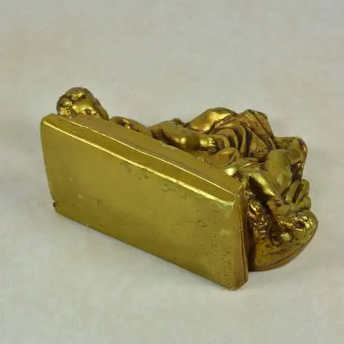 Wandregal mit Putto-Engeln