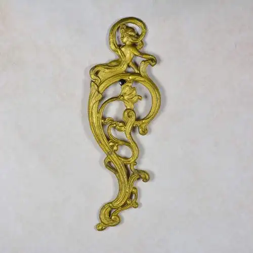 Applikation Jugendstil mit Frauenfigur  