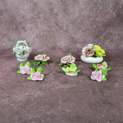 Porzellanblumen-Set von Saccata Ltd  