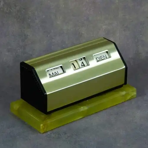 Tischkalender Messing mit Onyx-Basis  