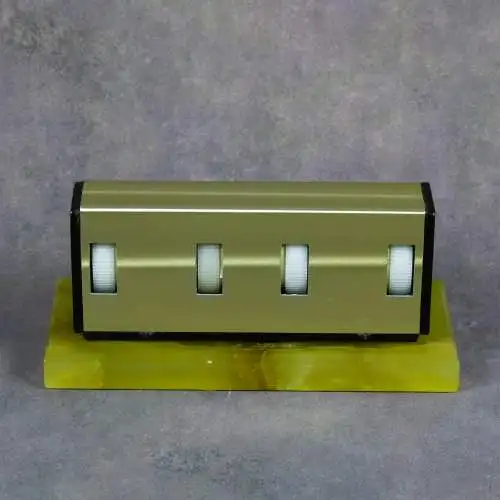 Tischkalender Messing mit Onyx-Basis  