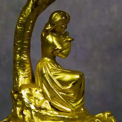 Kerzenhalter Goldguss mit Frauenfigur  